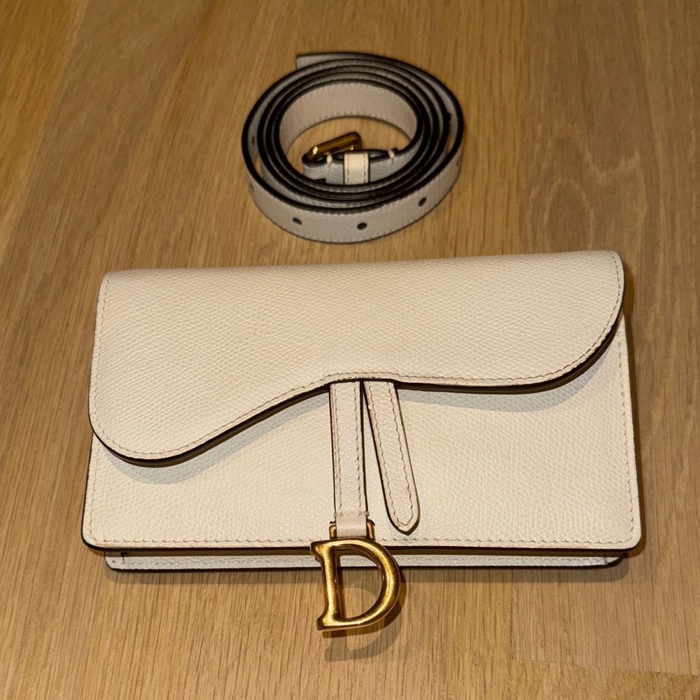 Christian Dior Elegant Cream Designer Women's Belt Bag - Picture 1 of 3